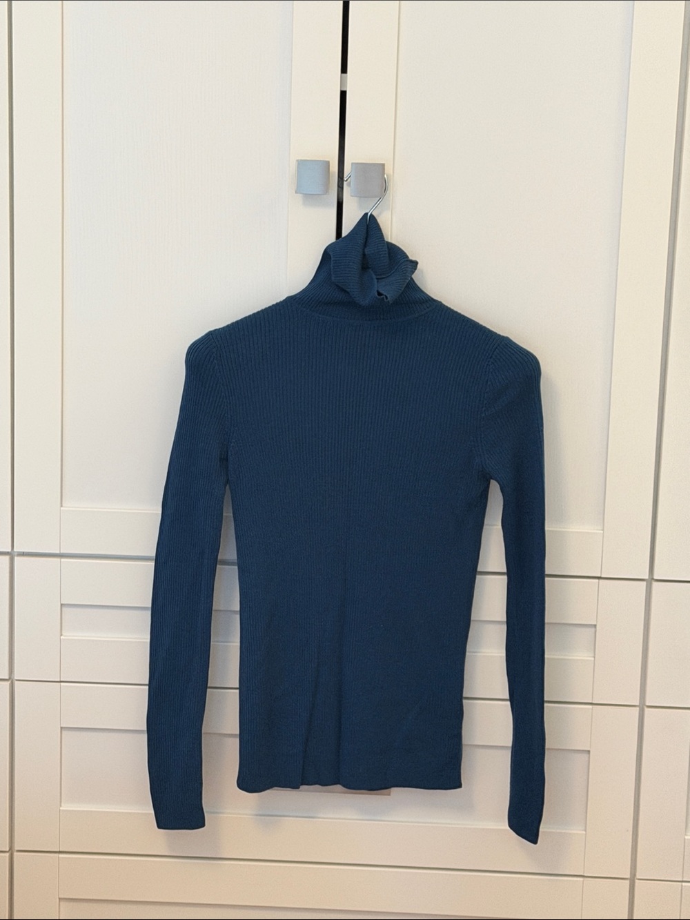 Women's Ribbed Wool Turtleneck Sweater - Teal Blue